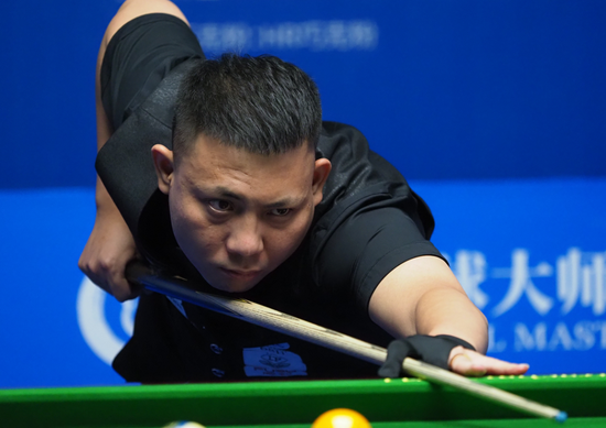 哈登终于不 哈登终于不