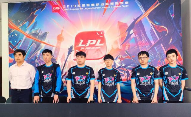 不屈的斗志 不屈的斗志